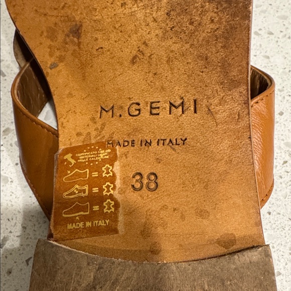 M. Gemi Women's Tan Leather Floral Accents Sandals Casual Made in Italy Size 38 - Picture 5 of 8